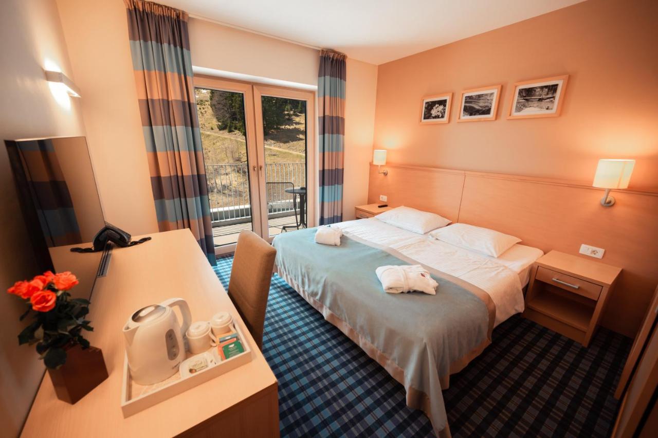 Wellness Hotel Montis Мозирие Екстериор снимка