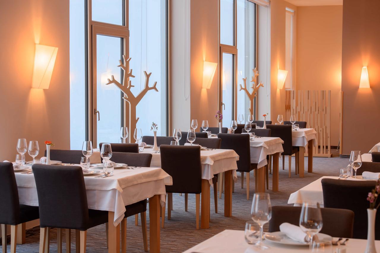 Wellness Hotel Montis Мозирие Екстериор снимка